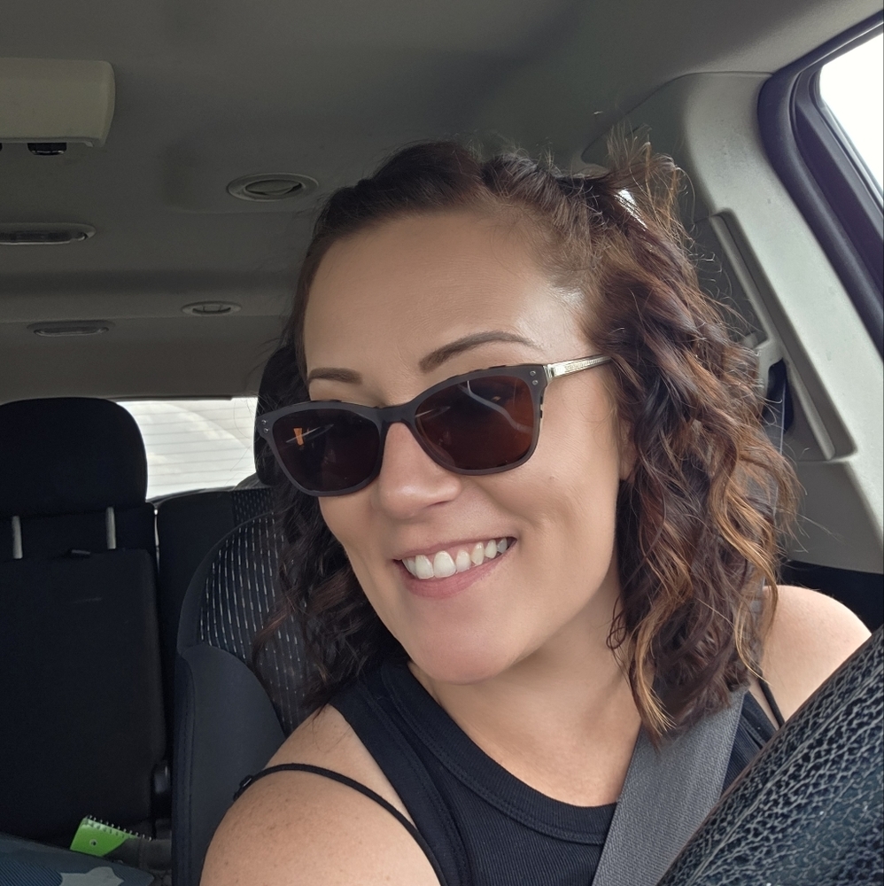 Meet your Posher, Jennifer